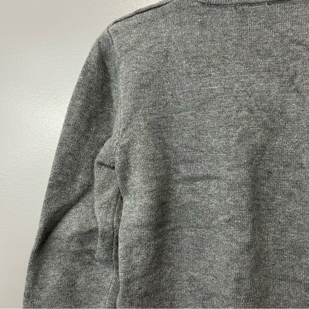 Heartloom Grey Long Sleeve Crew Sweater Size Medium - Picture 6 of 8